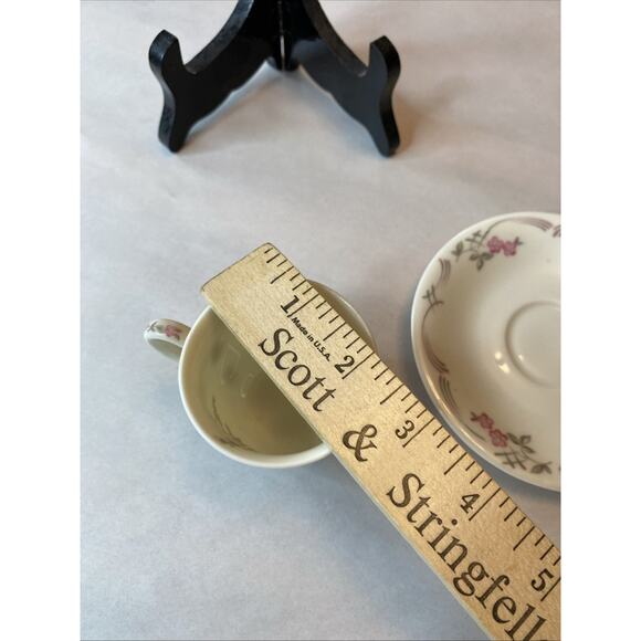 Vintage Castleton Belrose Demitasse Tea Cup & Saucer Floral Roses 2 PCs - Picture 8 of 10